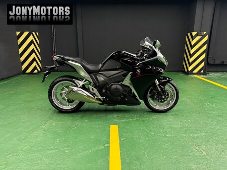 2011 Honda VFR 1200, чёрный, 785000 рублей, вид 1