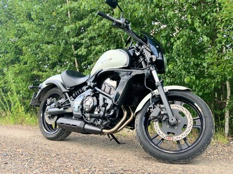 2015 Kawasaki EN650 Vulcan S, белый, 670000 рублей, вид 1