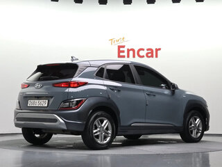 2022 Hyundai Kona I Рестайлинг, серый, 1773009 рублей, вид 2