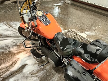 2008 Harley-Davidson Fat Bob, оранжевый, 750000 рублей, вид 2