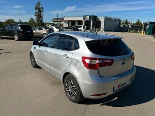 2013 Kia Rio III, белый, 420000 рублей, вид 5