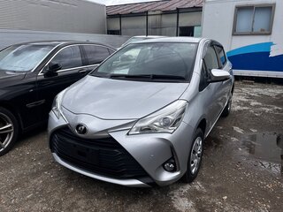 2019 Toyota Vitz III (XP130) Рестайлинг 2, серебристый, 1220000 рублей, вид 1