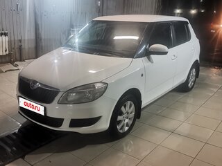 2014 Skoda Fabia II Рестайлинг, белый, 570000 рублей, вид 1