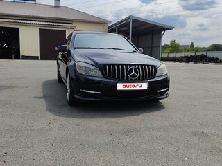 2010 Mercedes-Benz C-Класс 220 III (W204), чёрный, 1100000 рублей, вид 2