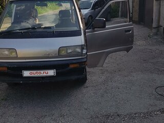 1990 Toyota Lite Ace III, коричневый, 170000 рублей, вид 2