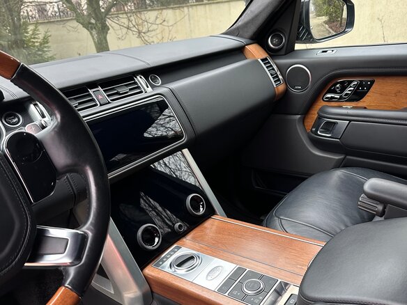 2019 Land Rover Range Rover IV Рестайлинг, золотистый, 9200000 рублей - вид 7