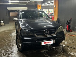 2001 Mercedes-Benz M-Класс 320 I (W163), чёрный, 581344 рублей, вид 3