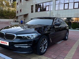 2019 BMW 5 серии 520d VII (G30/G31/G38), чёрный, 3199999 рублей, вид 4