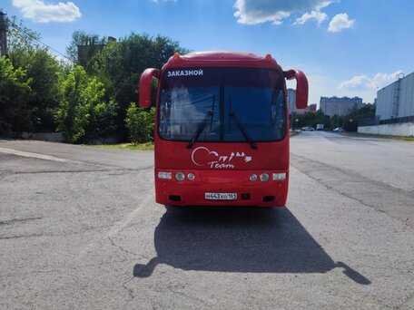 2009 Hyundai Aero Town, красный, 1450000 рублей, вид 1
