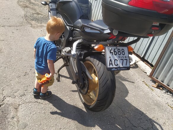2007 Yamaha FZ1, серый, 750000 рублей - вид 6