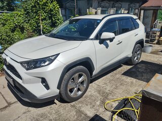 2019 Toyota RAV4 V (XA50), белый, 3110000 рублей, вид 3