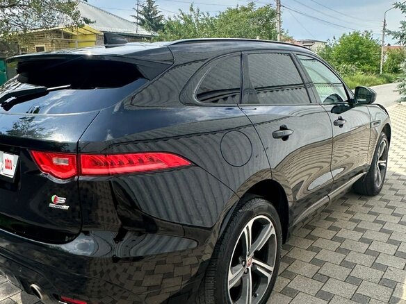 2016 Jaguar F-Pace I, чёрный, 2900000 рублей - вид 1
