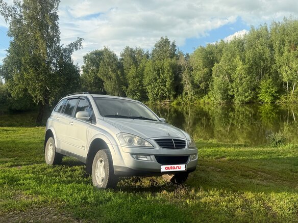 2009 SsangYong Kyron 4-speed I Рестайлинг, серебристый, 830000 рублей - вид 2