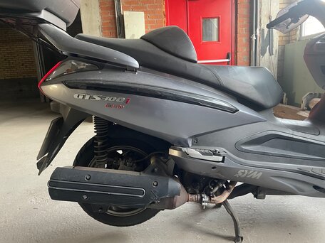 2011 Sym GTS 300, серый, 130000 рублей, вид 4