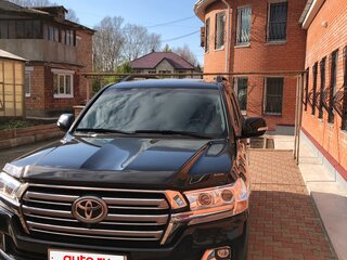 2016 Toyota Land Cruiser 200 Series Рестайлинг 2, чёрный, 6500000 рублей, вид 1