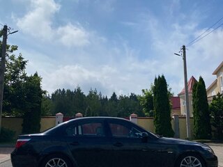 2008 BMW 5 серии 530d V (E60/E61) Рестайлинг, чёрный, 1000000 рублей, вид 4