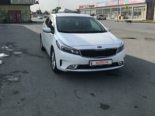 2018 Kia Cerato III Рестайлинг (Classic), белый, 1850000 рублей, вид 5