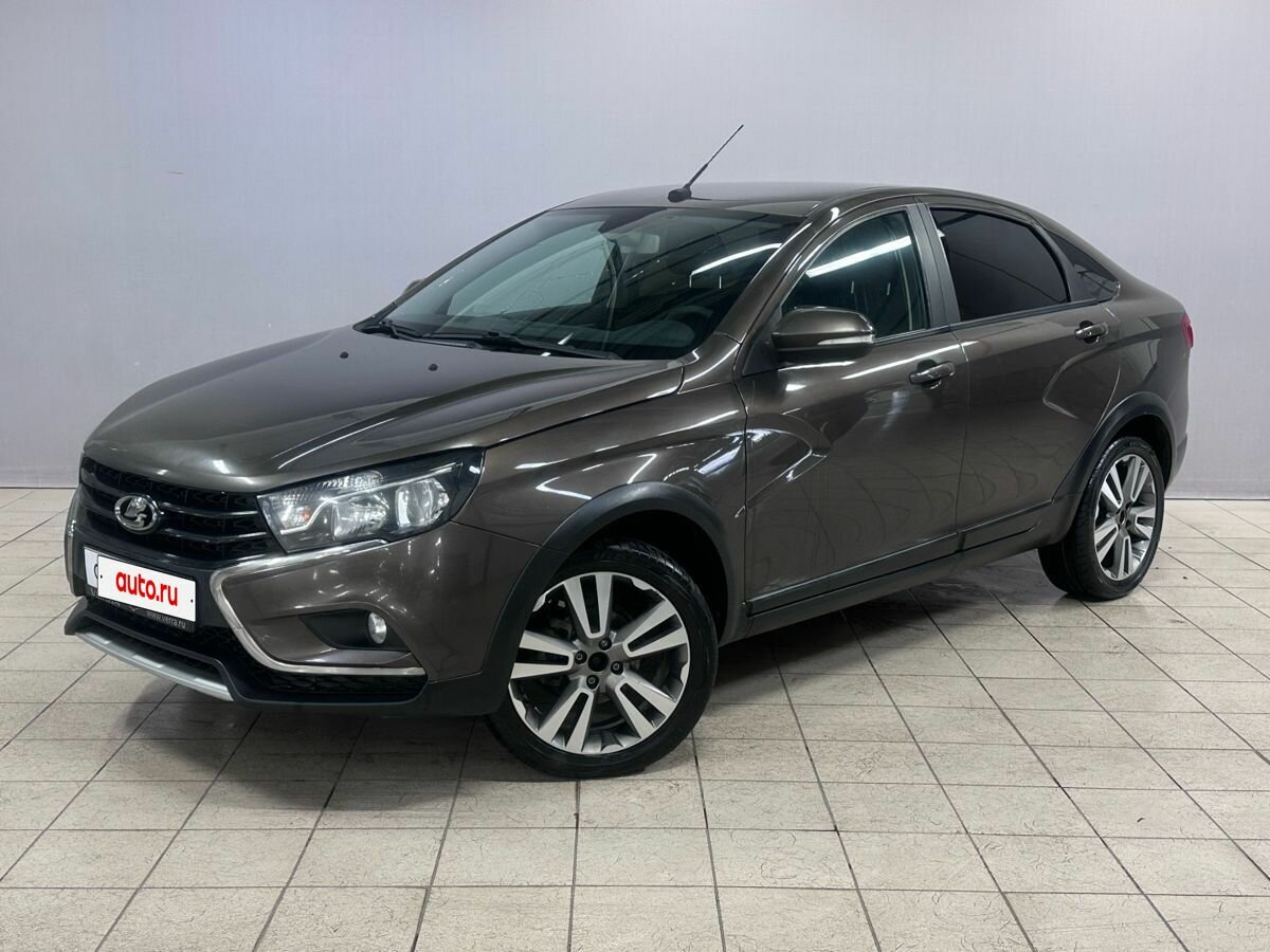 Открыть фотографии: Lada (ВАЗ) Vesta I