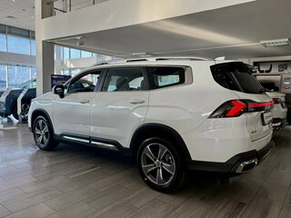 2026 Geely Okavango I Рестайлинг, белый, 3908990 рублей, вид 4