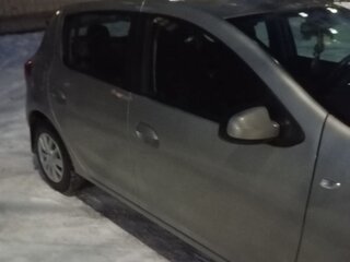 2019 Renault Sandero II Рестайлинг, серебристый, 1200000 рублей, вид 2