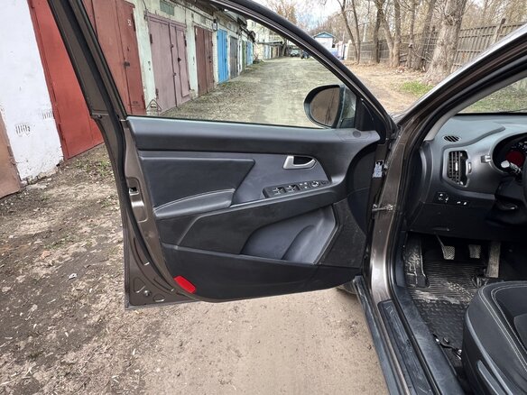 2011 Kia Sportage III, коричневый, 1250000 рублей - вид 17