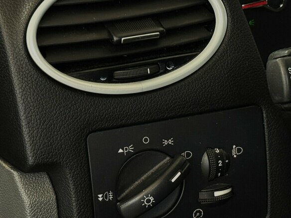 2008 Ford Focus II Рестайлинг, серый - вид 7