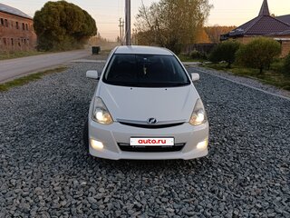 2007 Toyota Wish I Рестайлинг, белый, 1200000 рублей, вид 1