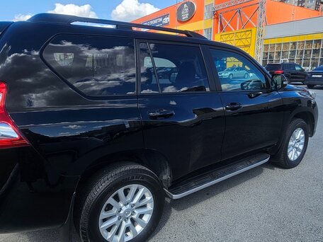 2016 Toyota Land Cruiser Prado 6-speed 150 Series Рестайлинг 1, чёрный, 4150000 рублей, вид 5
