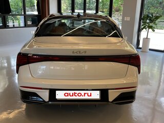 2026 Kia K5 III Рестайлинг, белый, 3990017 рублей, вид 3
