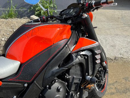 2009 Yamaha YZF-R1, оранжевый, 1950000 рублей, вид 4