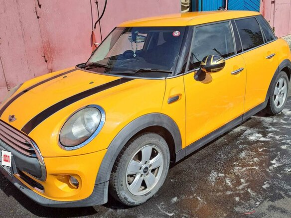 2015 Mini Hatch One III (F55/F56), жёлтый, 1350000 рублей