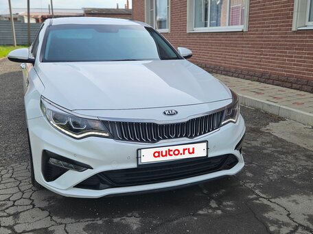 2019 Kia Optima IV Рестайлинг, белый, 1850000 рублей, вид 3