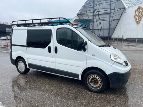 2009 Renault Trafic, белый, 1100000 рублей, вид 2