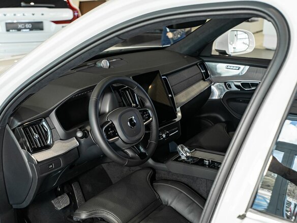 2026 Volvo XC90 B5 II Рестайлинг 2, белый, 13950000 рублей - вид 9