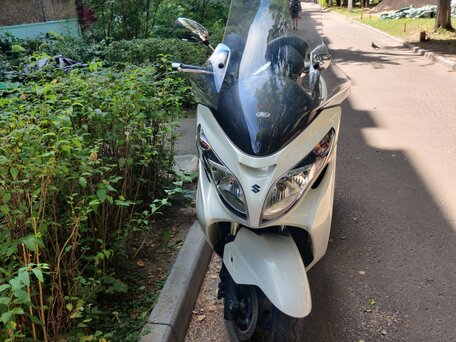 2012 Suzuki Burgman (SkyWave) 400, белый, 350000 рублей, вид 2