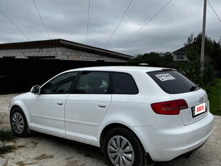 2010 Audi A3 II (8P) Рестайлинг 2, белый, 800000 рублей, вид 4