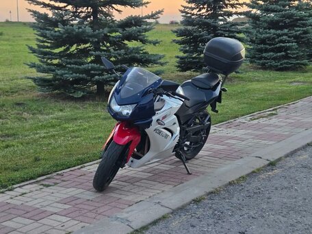 2011 Kawasaki Ninja 250R, белый, 250000 рублей, вид 2