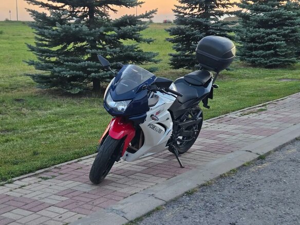 2011 Kawasaki Ninja 250R, белый, 250000 рублей - вид 1
