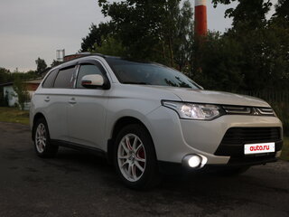 2014 Mitsubishi Outlander III, белый, 1250000 рублей, вид 5