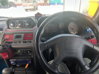 1999 Mitsubishi Pajero II Рестайлинг, белый, 1300000 рублей, вид 4