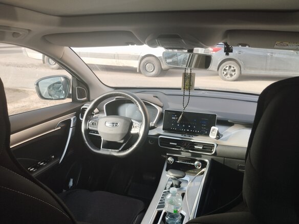 2023 Geely Coolray I, серый, 1690000 рублей - вид 3