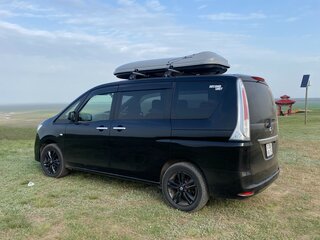 2012 Nissan Serena IV (C26), чёрный, 1390000 рублей, вид 2