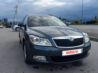 2012 Skoda Octavia II (A5) Рестайлинг, серый, 730000 рублей, вид 2