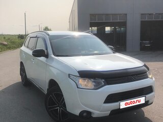 2013 Mitsubishi Outlander III, белый, 1230000 рублей, вид 2