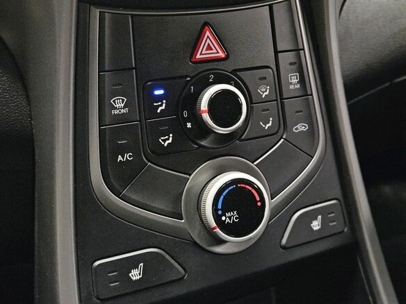 2015 Hyundai Elantra V (MD) Рестайлинг, красный, 1215000 рублей - вид 16