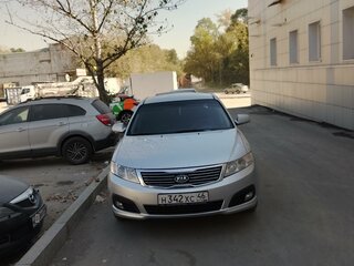 2009 Kia Magentis II Рестайлинг, серебристый, 700000 рублей, вид 2