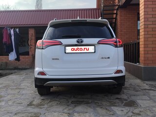 2017 Toyota RAV4 IV (XA40) Рестайлинг, белый, 2350000 рублей, вид 3