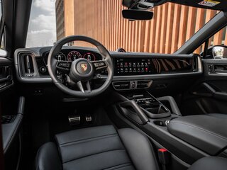 2025 Porsche Cayenne S Coupé III Рестайлинг, чёрный, 25299800 рублей, вид 3