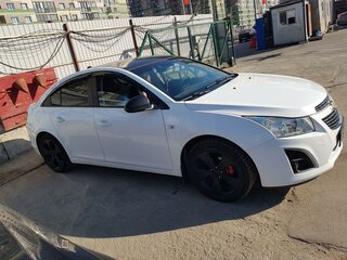 2013 Chevrolet Cruze I Рестайлинг, белый, 730000 рублей, вид 1