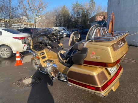 1992 Honda GL 1500 Gold Wing, золотистый, 600000 рублей, вид 2